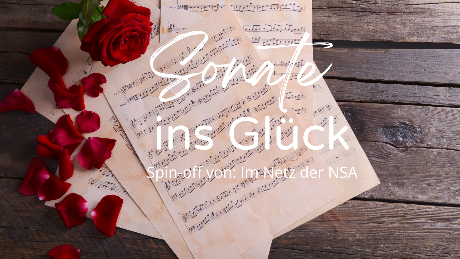 Klaviernoten, eine rote Rose und ein alter Holztisch